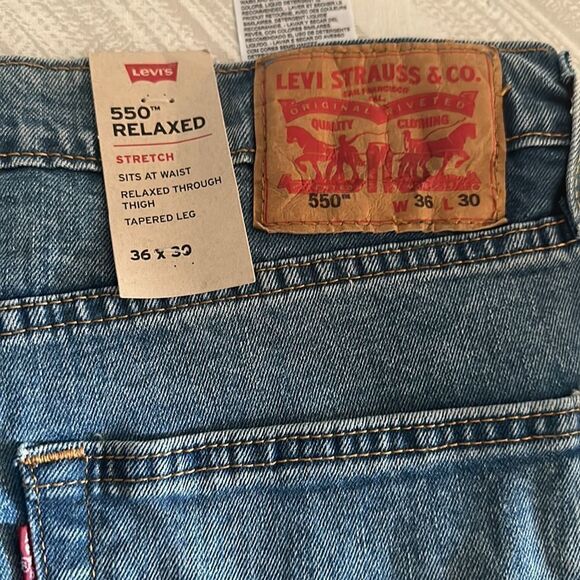 Levi’s Men’s 550 Relaxed Stretch Tapered Leg Light Denim Jeans - 36x30 - Picture 4 of 6